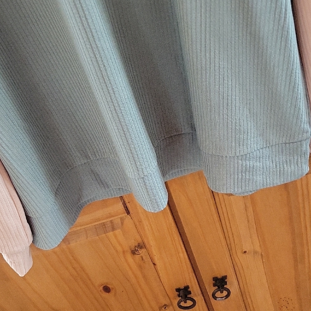 Dollcake Gray Ribbed Sweater - Picture 4 of 7